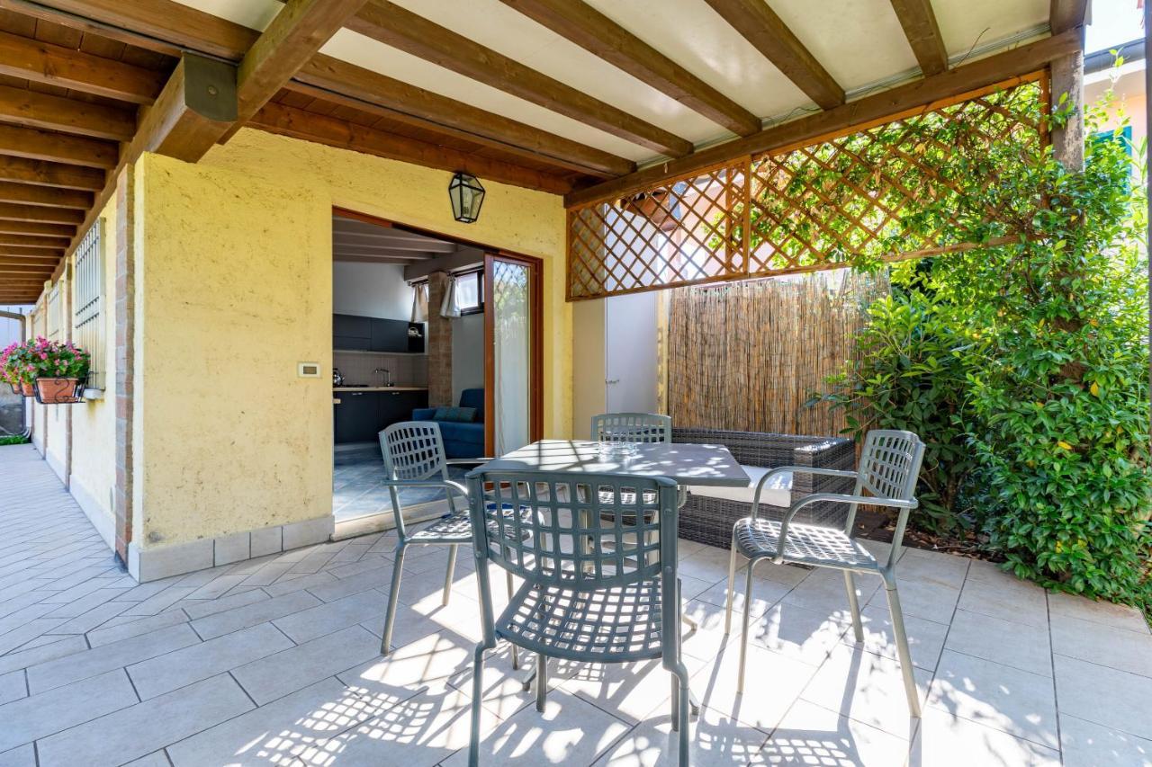 Residence Il Melograno Manerba del Garda Exterior foto