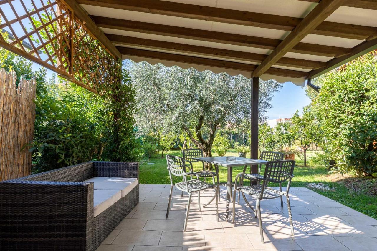 Residence Il Melograno Manerba del Garda Exterior foto
