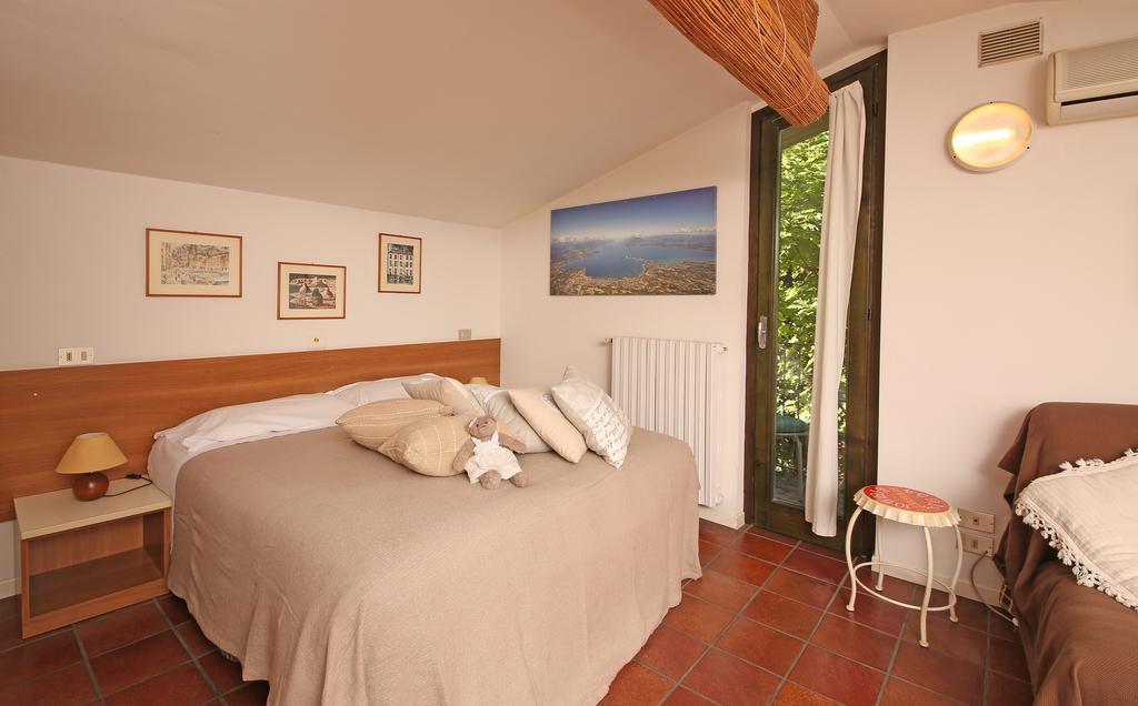 Residence Il Melograno Manerba del Garda Exterior foto